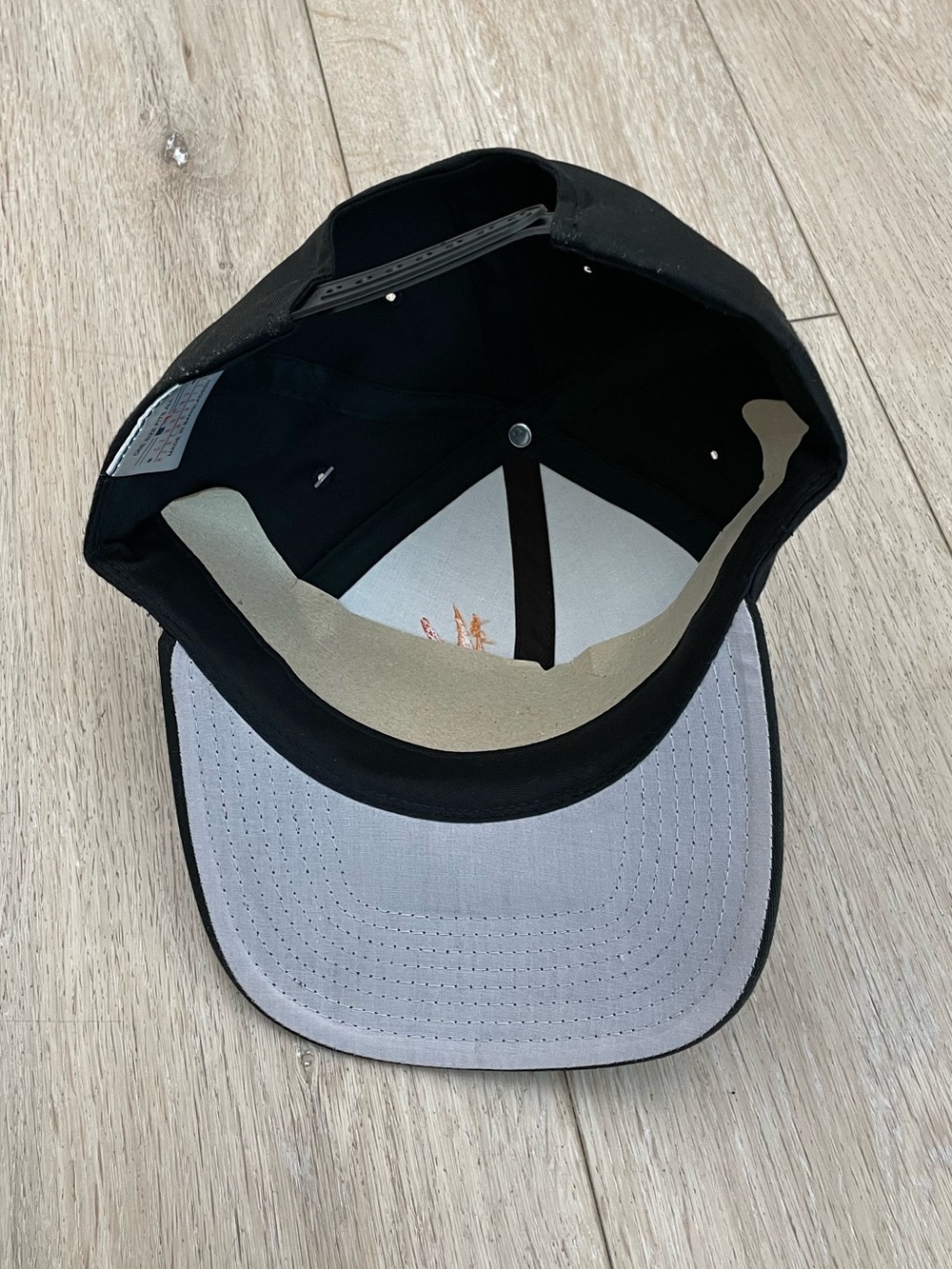 90’s Logo 7 Chicago White Sox Fire Splatter Snapback Cap - Picture 6 of 11